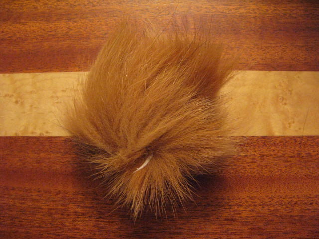 ��� ����� ������������ ������ ����������/ arctic fox fur sand